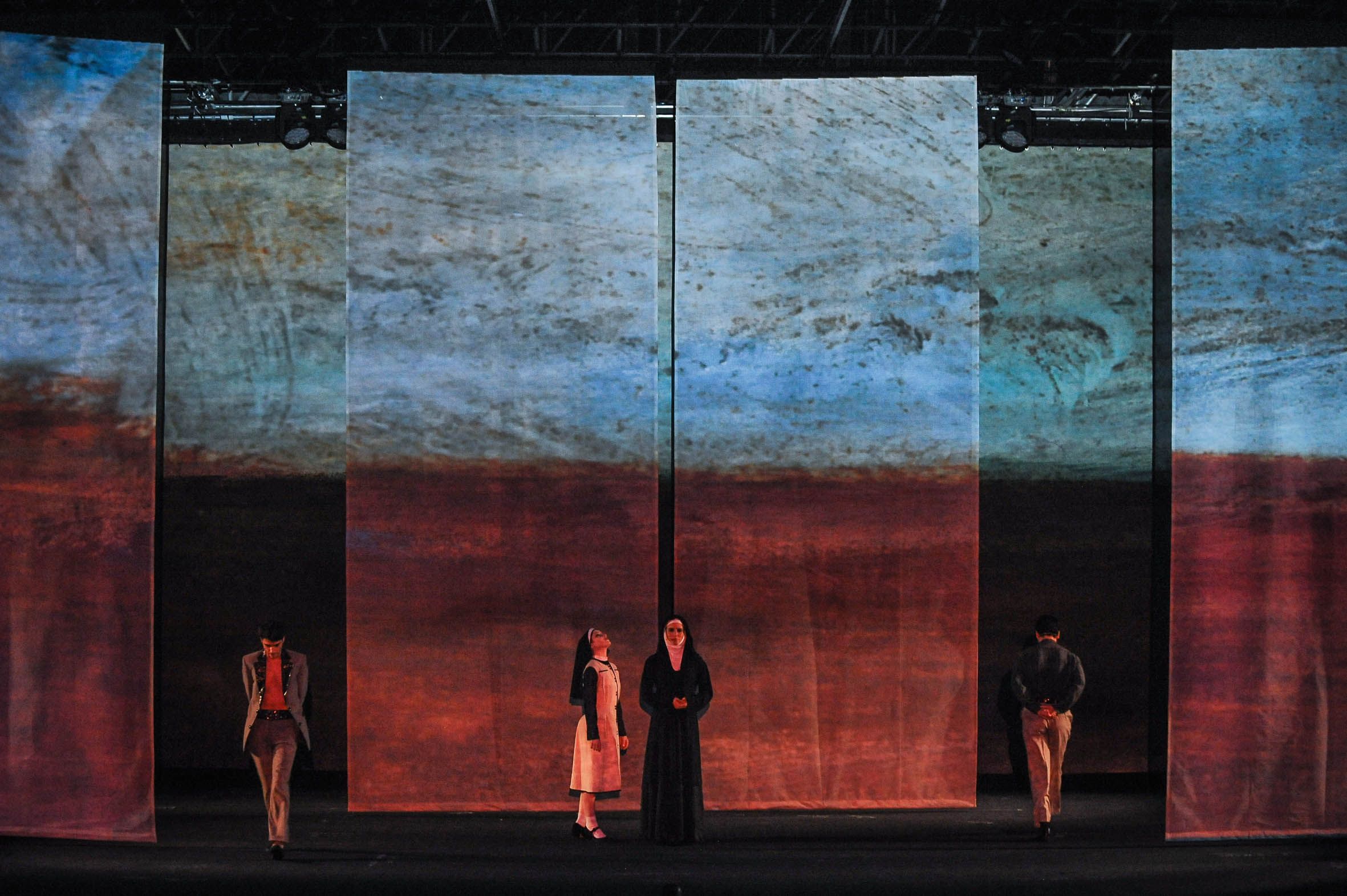 Foto di scena della spettacolo Misura per Misura, regia di Paolo Valerio