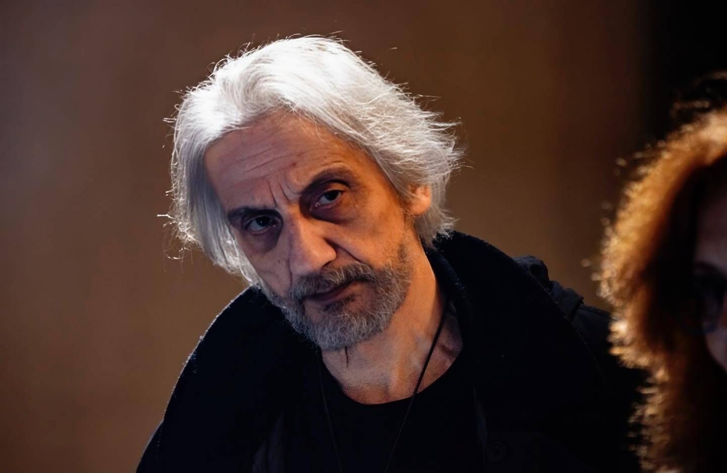 Foto di scena dello spettacolo Gli occhi della guerra, con Biloslavo, Micalessin, Francesco Migliaccio, regia di Paolo Valerio