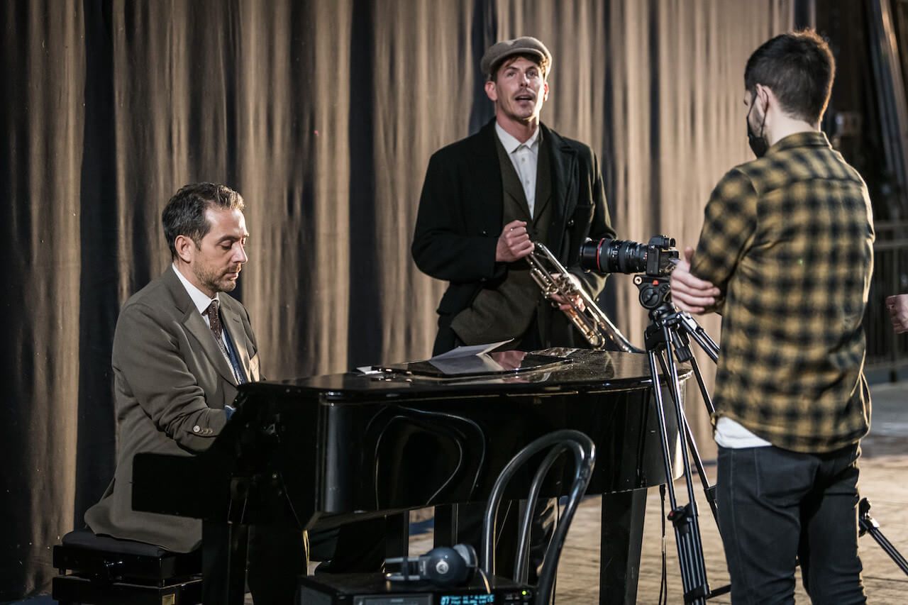 Foto dello spettacolo e docu-film "Ricordare, portare al cuore", regia di Paolo Valerio