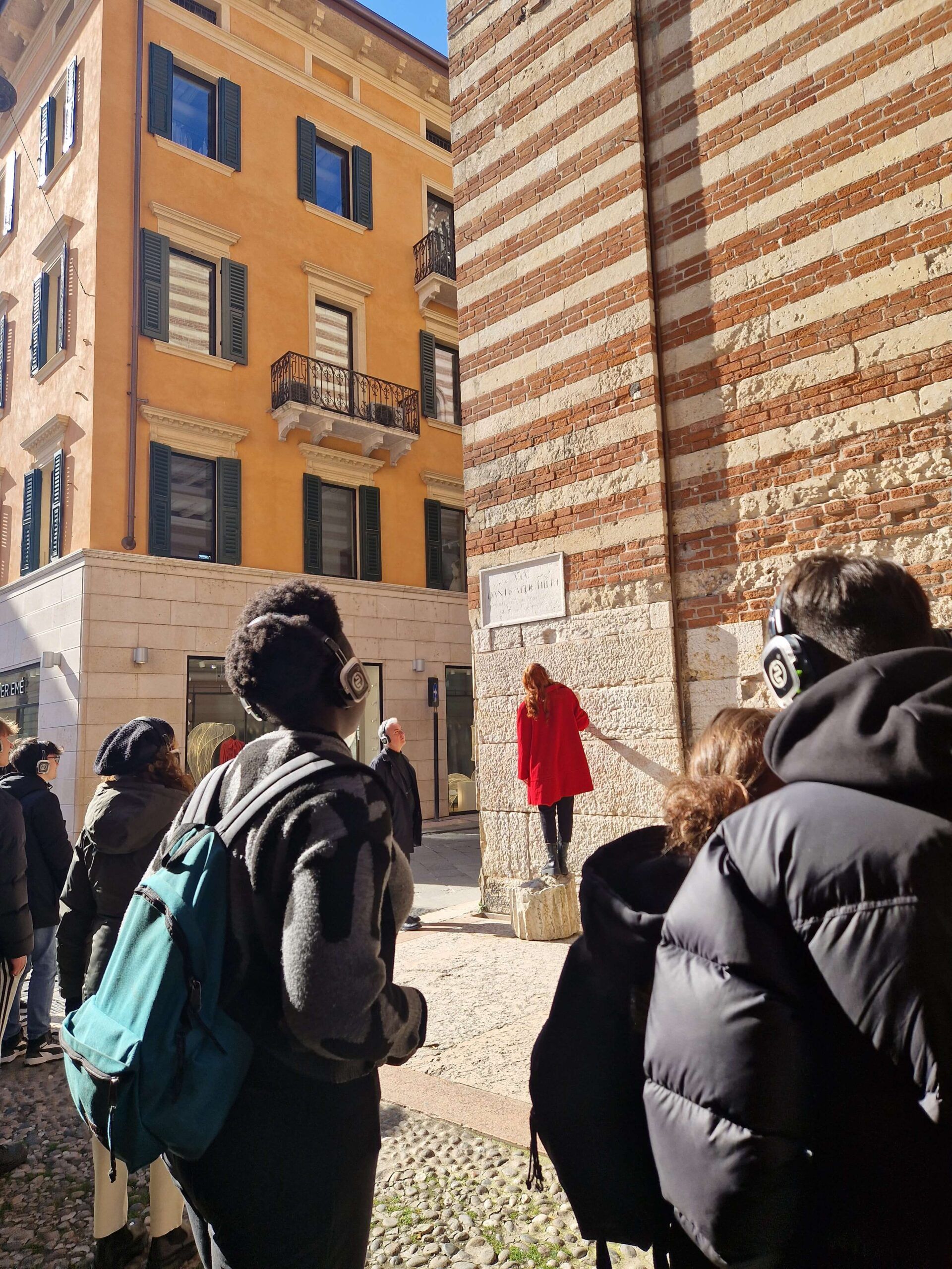 Foto dello spettacolo itinerante Silent Dante, regia di Paolo Valerio