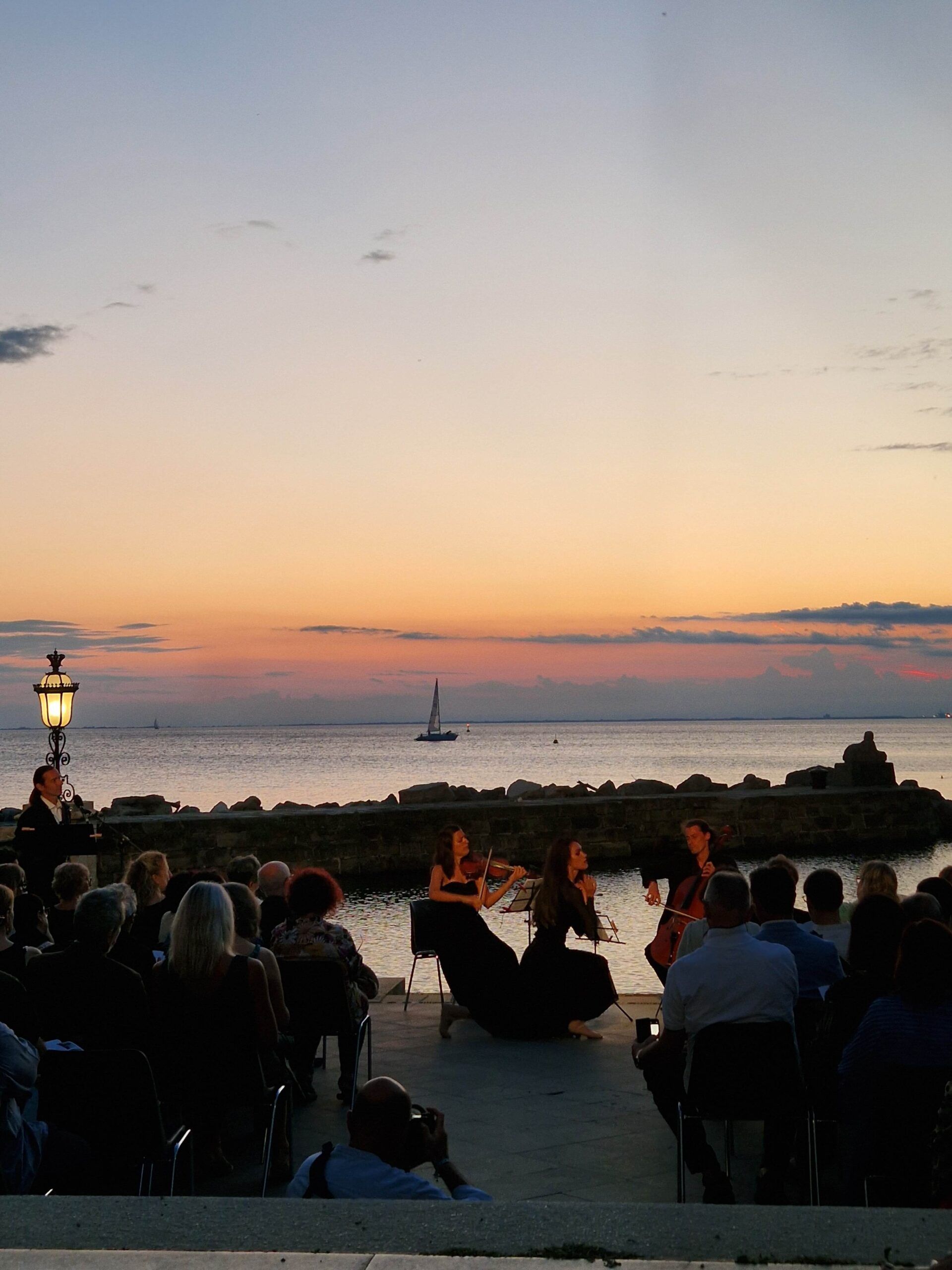 Foto di scena dello spettacolo Discorsi amorosi, a Miramare, regia di Paolo Valerio, con Stefania Rocca.