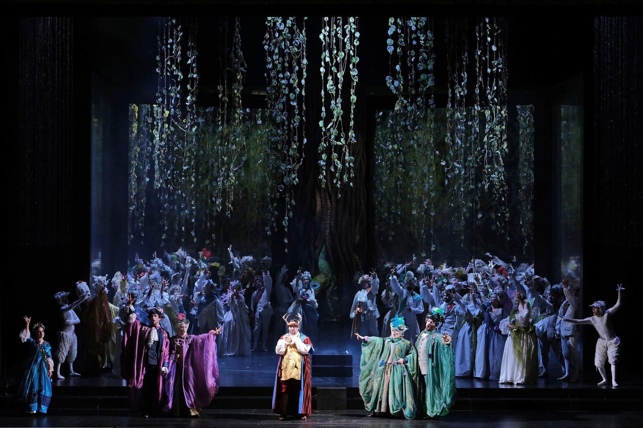 Foto di scena dell'opera Falstaff diretta da Paolo Valerio