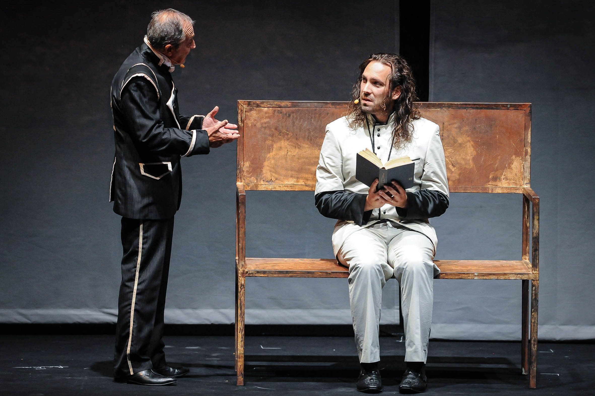 Foto di scena della spettacolo Misura per Misura, regia di Paolo Valerio