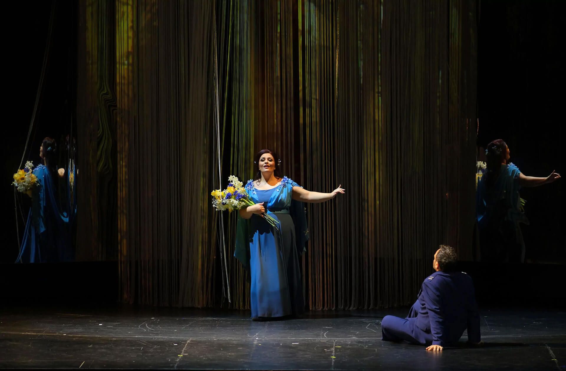 Foto di scena dell'opera Amleto diretto da Paolo Valerio