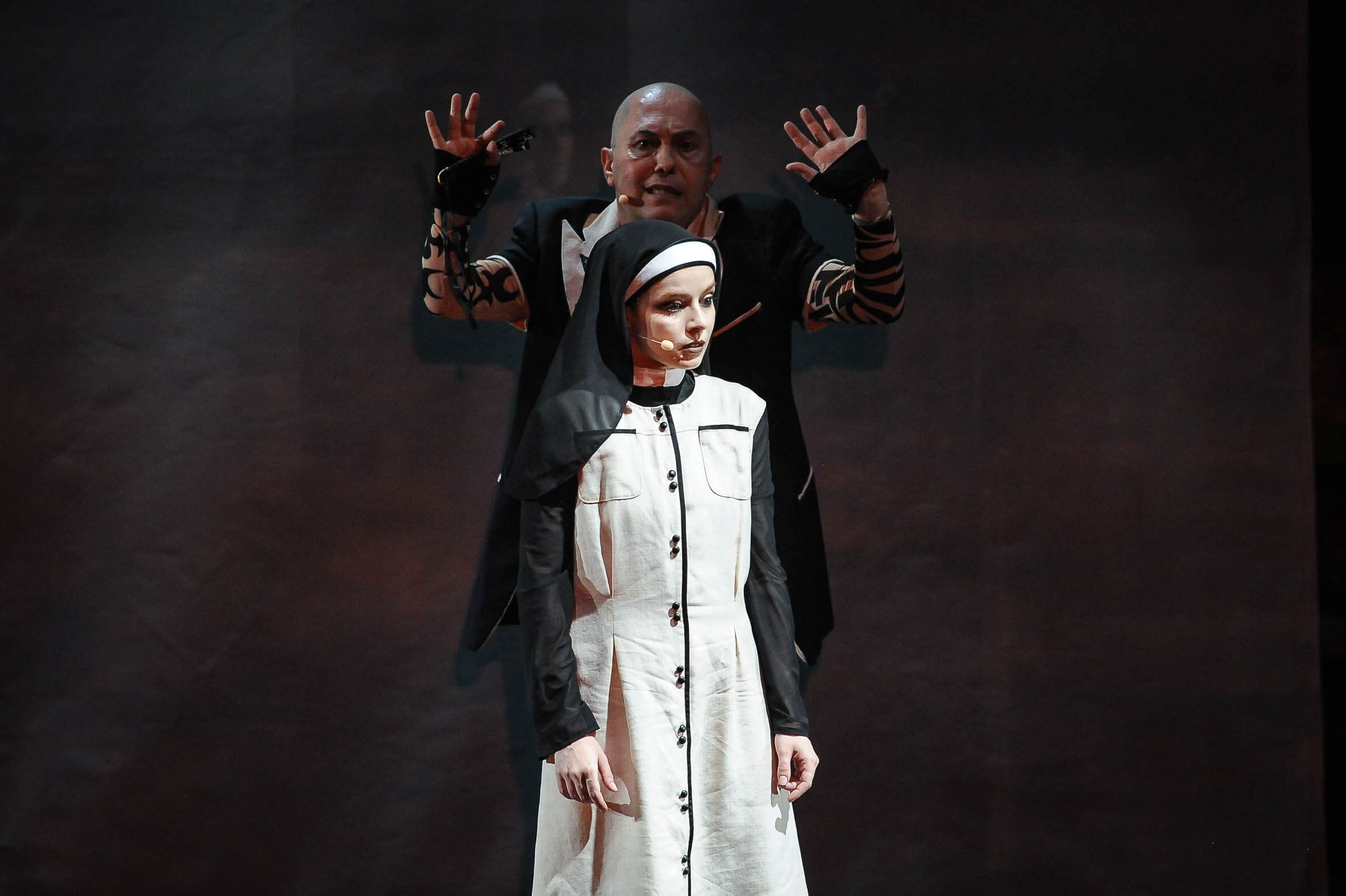 Foto di scena della spettacolo Misura per Misura, regia di Paolo Valerio