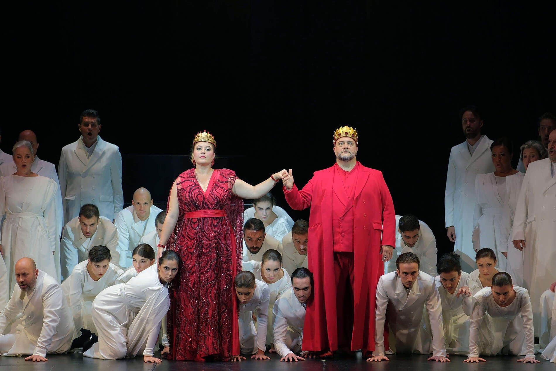 Foto di scena dell'opera Amleto diretto da Paolo Valerio