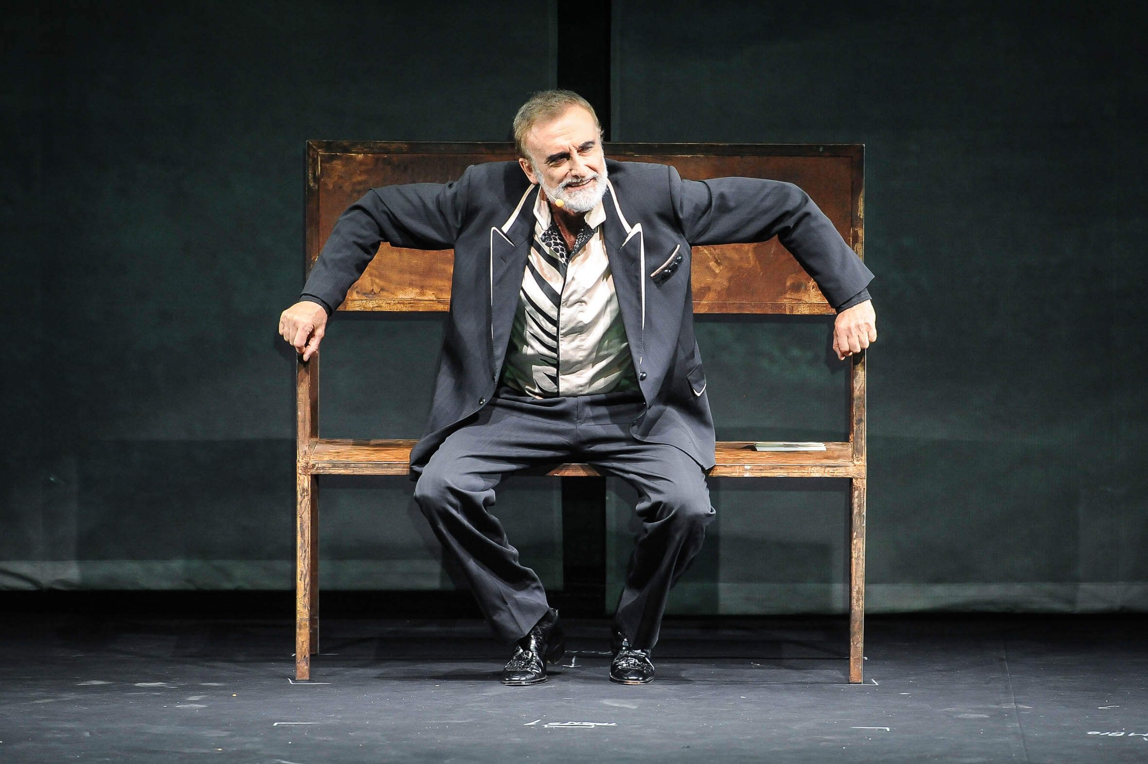 Foto di scena della spettacolo Misura per Misura, regia di Paolo Valerio