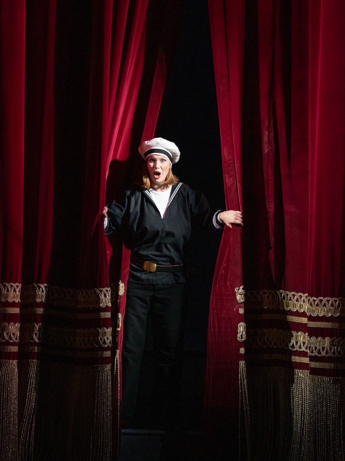 Foto di scena dello spettacolo di opera lirica Roméo et Juliet, regia di Paolo Valerio