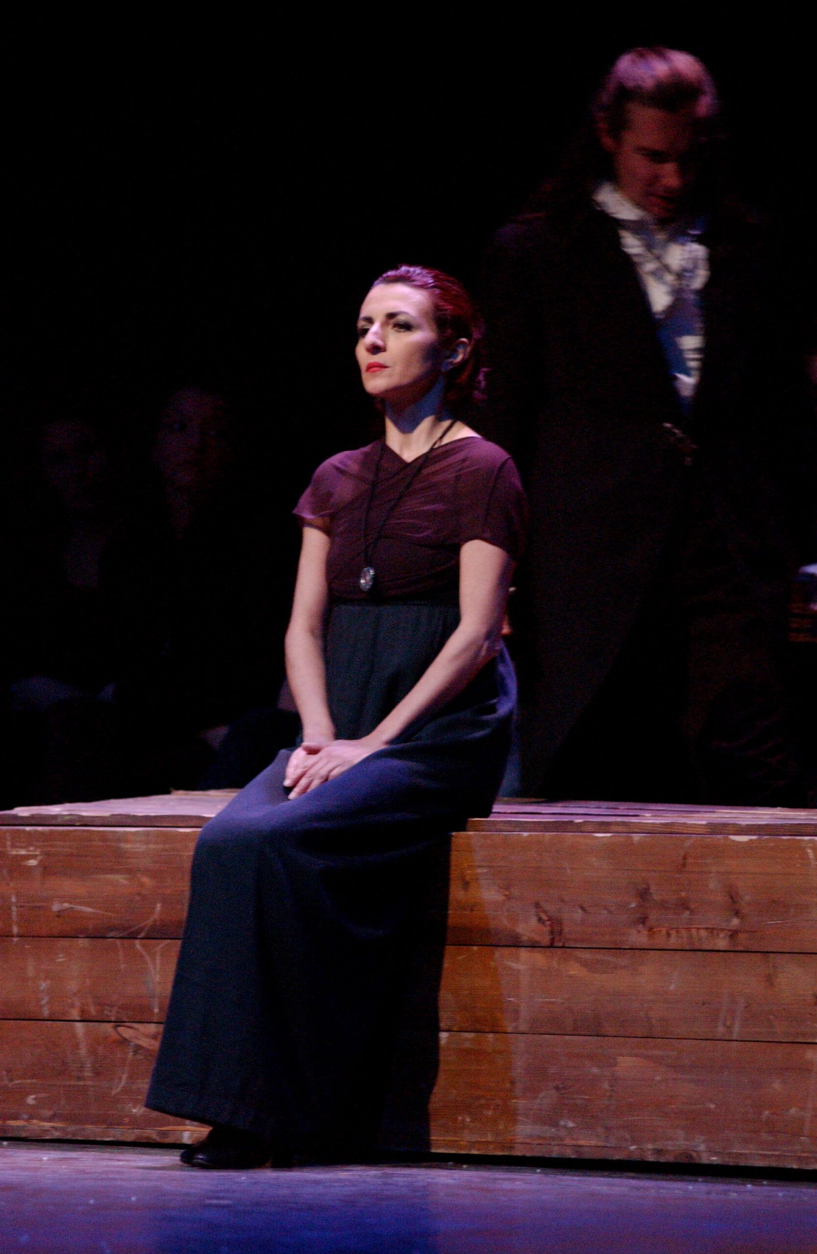 Foto di scena dello spettacolo Amleto da William Shakespeare, regia di Paolo Valerio