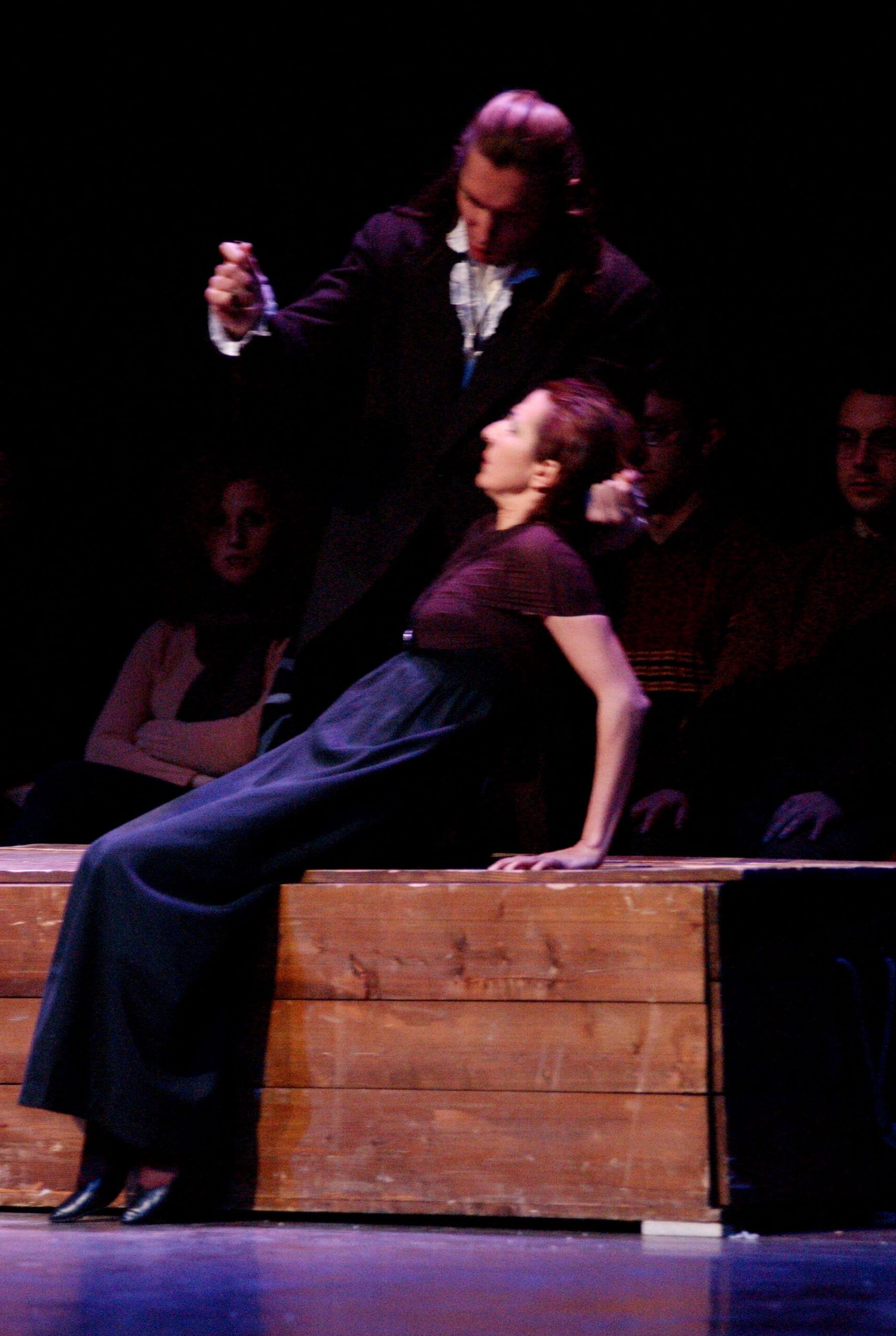Foto di scena dello spettacolo Amleto da William Shakespeare, regia di Paolo Valerio
