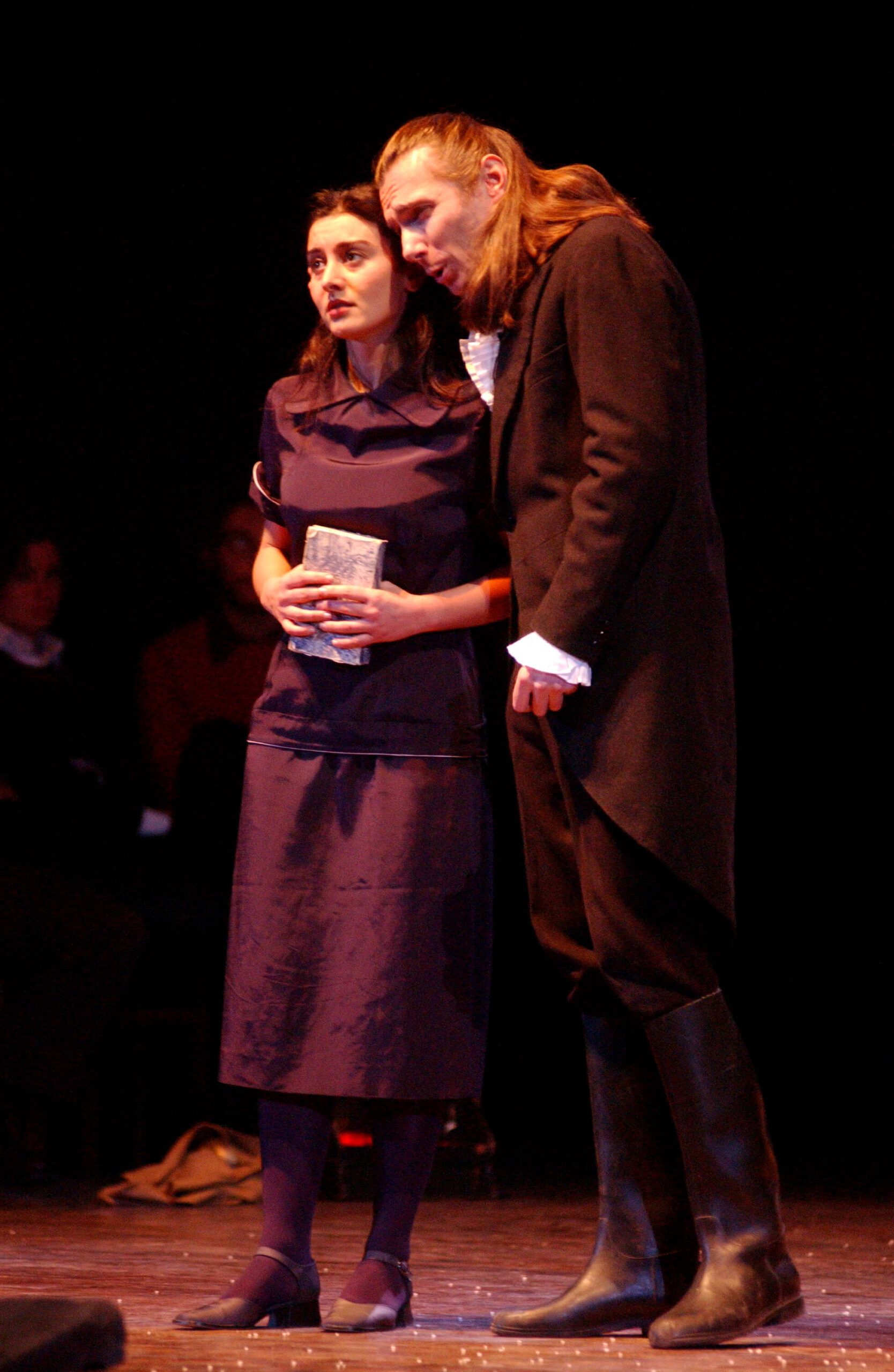 Foto di scena dello spettacolo Amleto da William Shakespeare, regia di Paolo Valerio