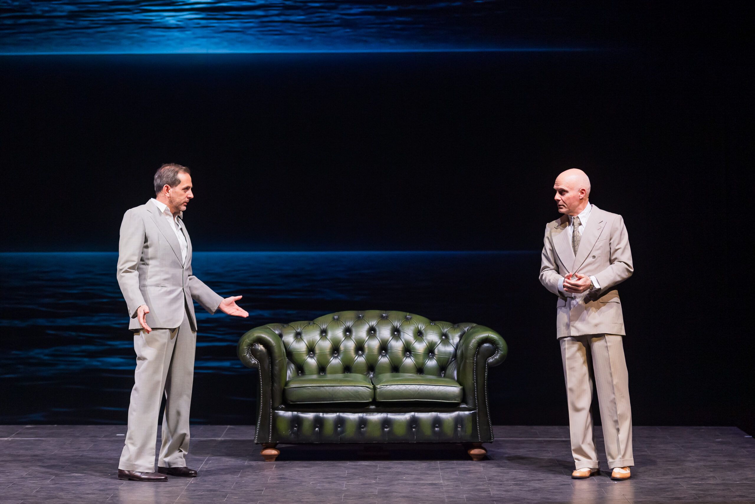 Foto di scena dello spettacolo Non si sa come di Luigi Pirandello, con Franco Branciaroli, regia di Paolo Valerio