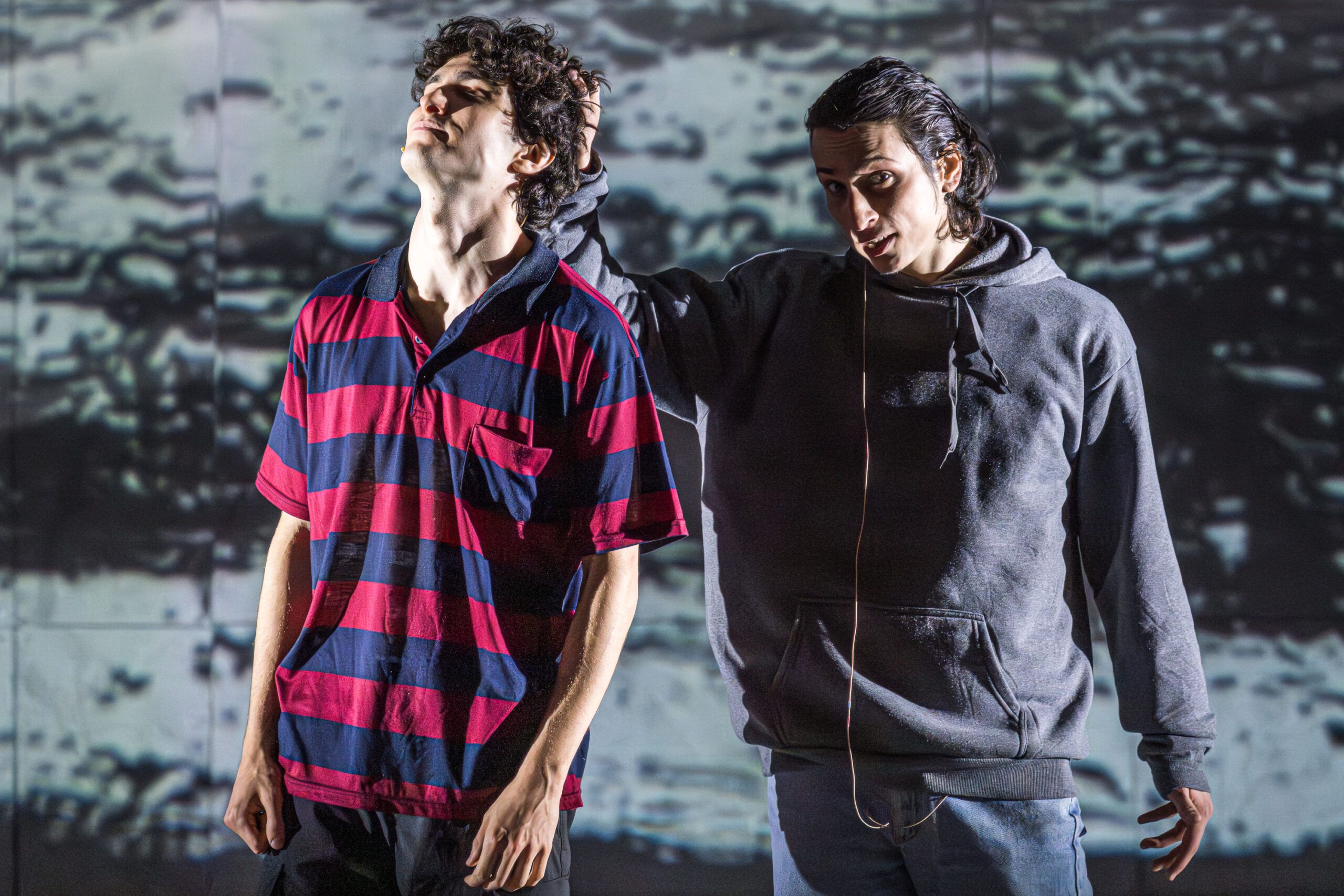 Foto di scena dello spettacolo Romeo e Giulietta di William Shakespeare, regia di Paolo Valerio