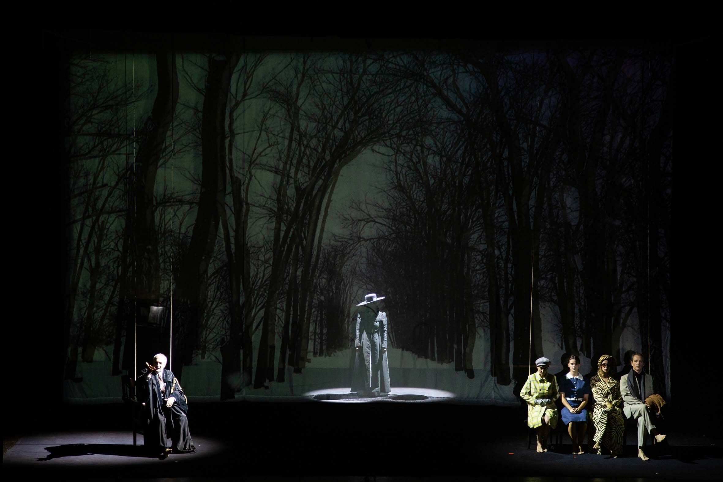 Foto di scena dello spettacolo Jezabel, tratto da Iréne Nèmirovsky, regia di Paolo Valerio