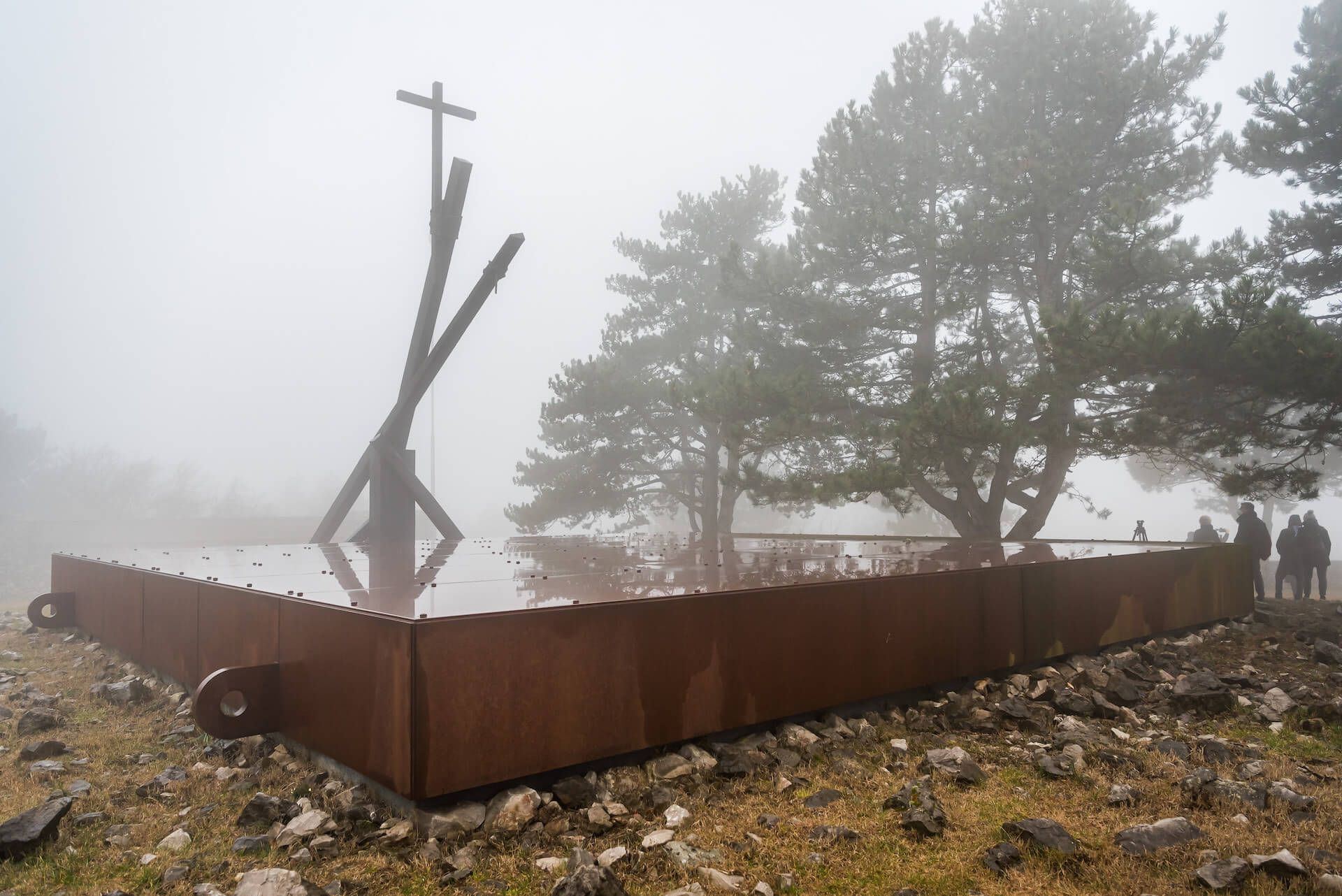 Foto dello spettacolo e docu-film "Ricordare, portare al cuore", regia di Paolo Valerio
