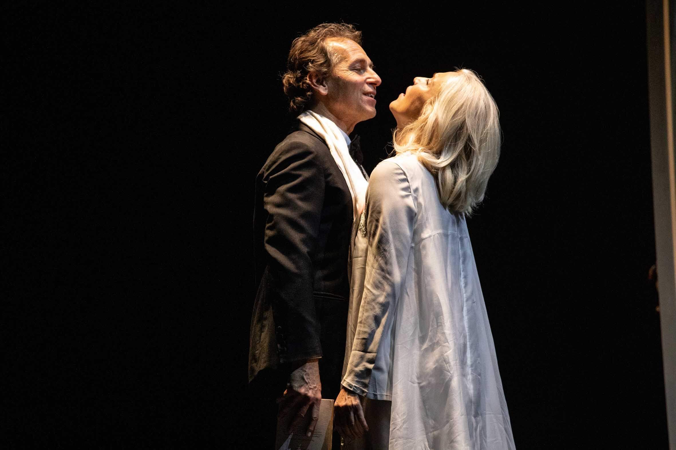 Foto di scena dello spettacolo Jezabel, tratto da Iréne Nèmirovsky, regia di Paolo Valerio