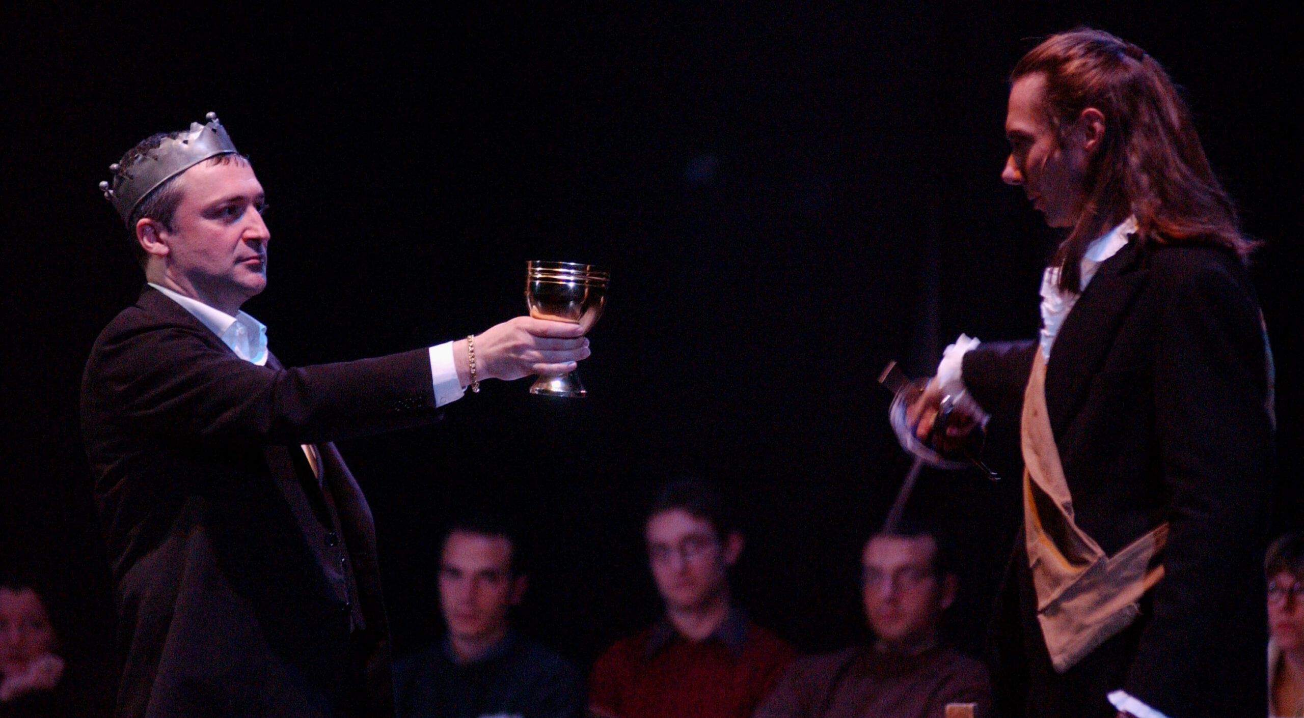 Foto di scena dello spettacolo Amleto da William Shakespeare, regia di Paolo Valerio